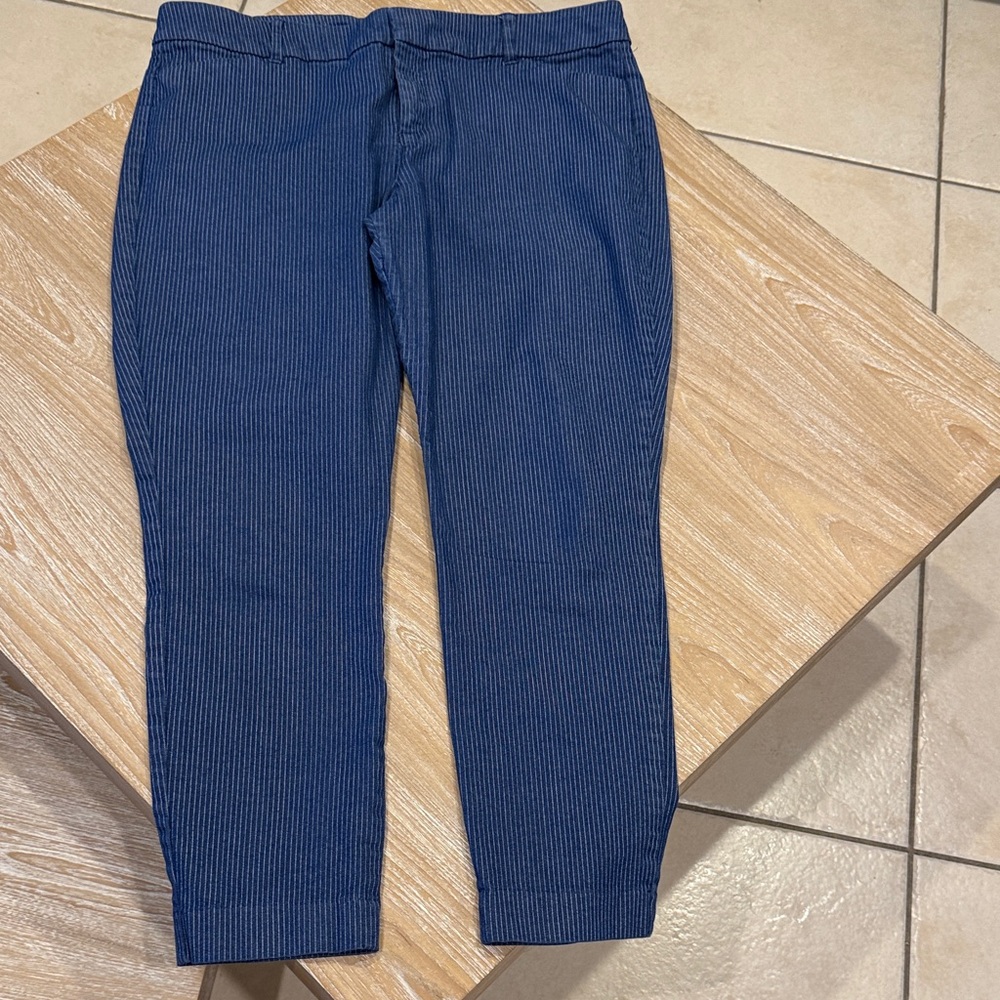 Old Navy Navy Pinstripe pixie mid-rise stretchy pants